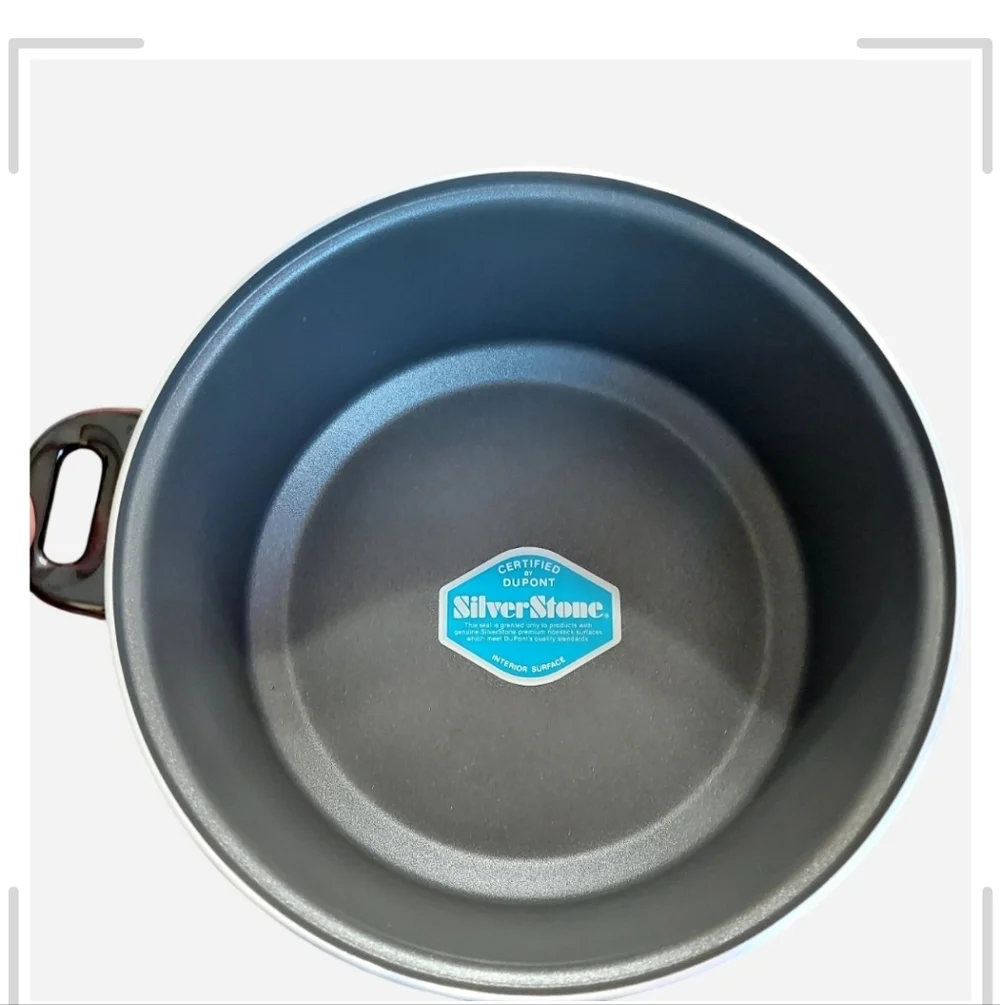 Stanhome Genuine Porcelsin On Aluminum Pot With Accessories And Lid